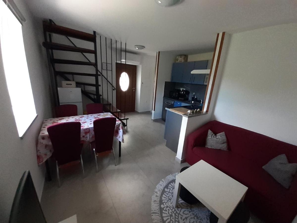 פלומין Apartman Sunset מראה חיצוני תמונה